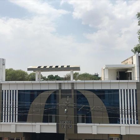 Hotel Tulsi Bānda Zewnętrze zdjęcie