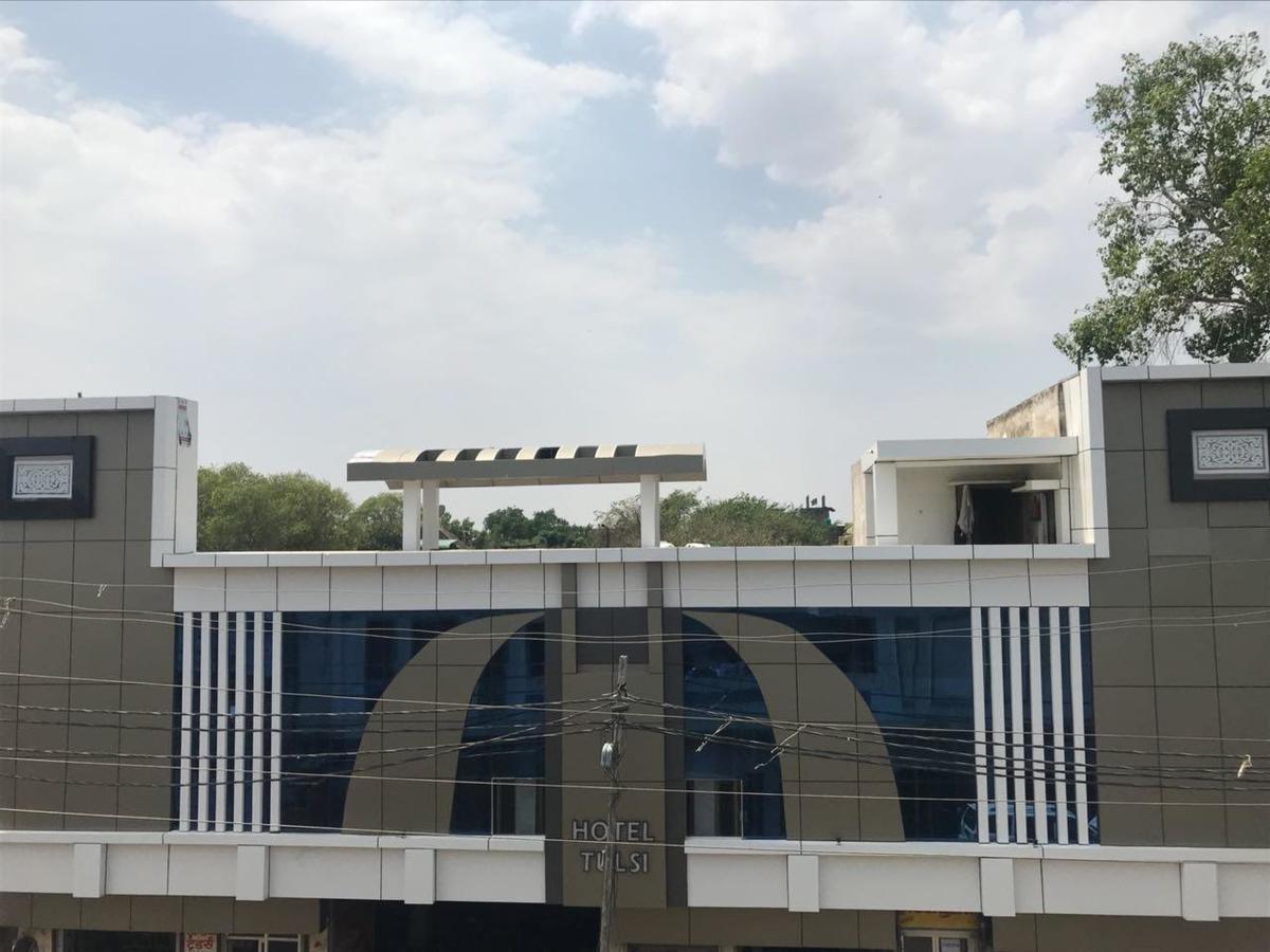 Hotel Tulsi Bānda Zewnętrze zdjęcie